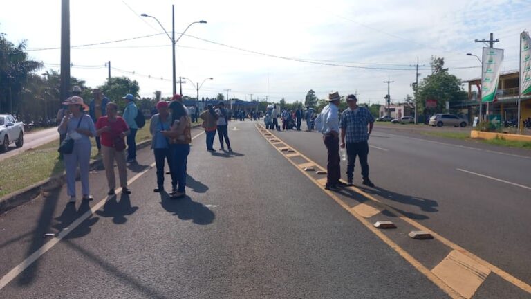 Campesinos de Misiones organizan movilizaciones por acuerdos incumplidos.