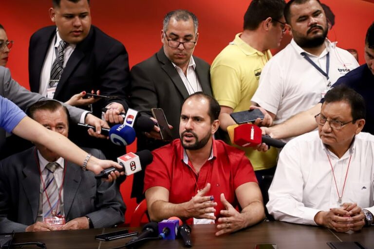 Caos electoral por secuestro interno de web y servidores.