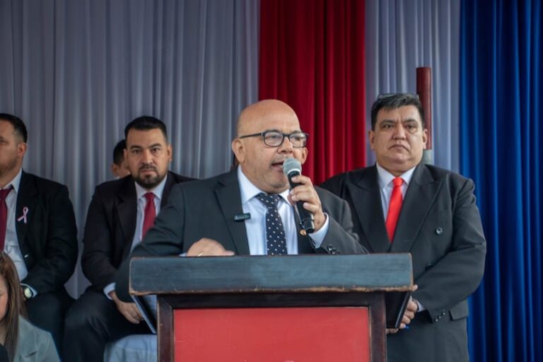 Contrataciones revela falsificación de documentos en Ñemby.