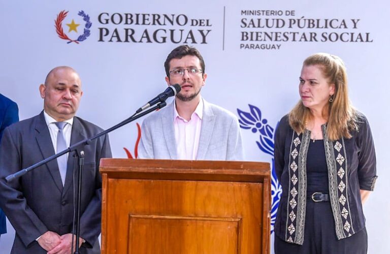 Defensa de Salud Pública tras polémica por especialistas cardiológicos