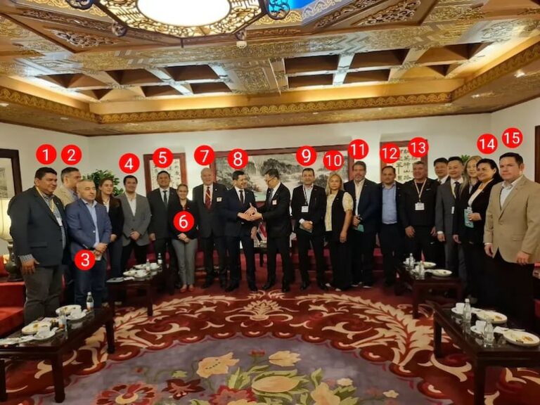 Diputados viajan a Taiwán justo antes de invitación china.