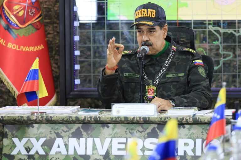 El temor de un ataque inminente de los Estados Unidos luz de todas las alarmas en Venezuela