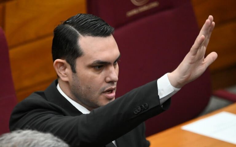 Fiscalía impugnó sobreseimiento de Hernán Rivas por error judicial.