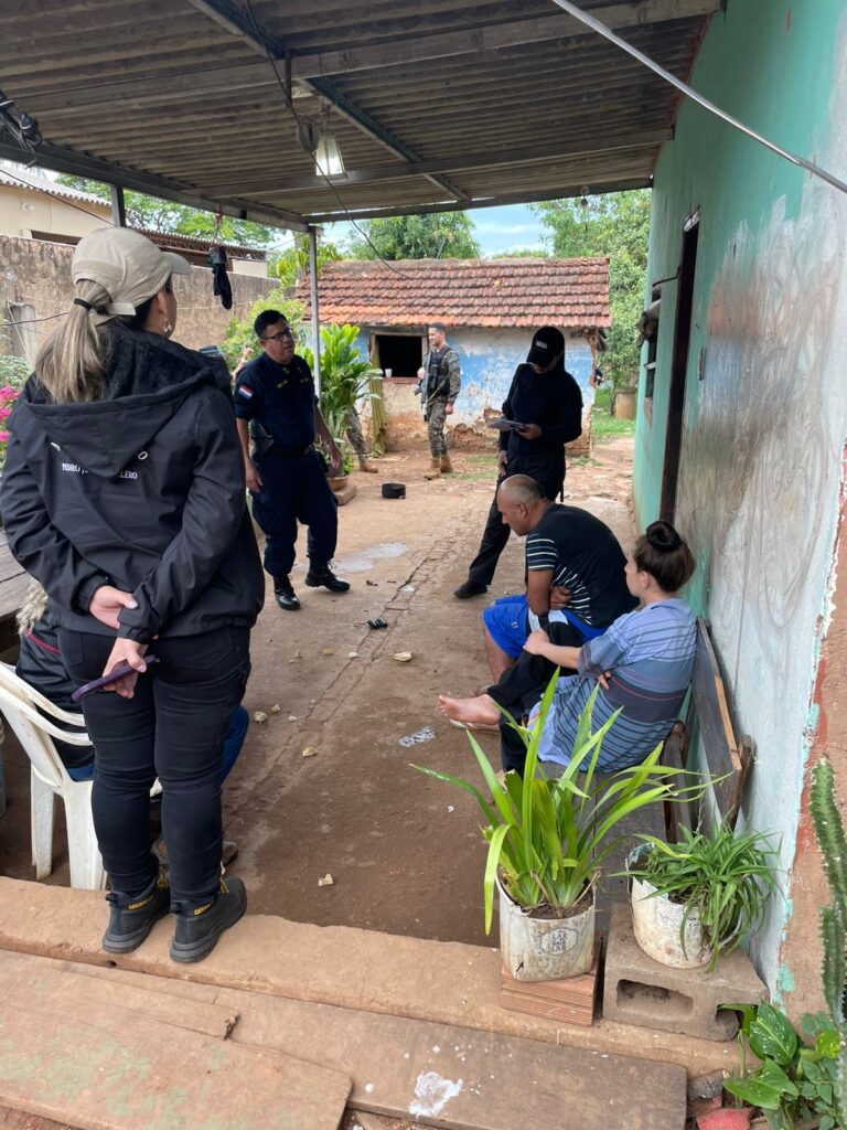 Fiscalía y Policía Nacional Allana Vivienda en PJC: Cocaína y Evidencias de Origen Dudoso Incautadas