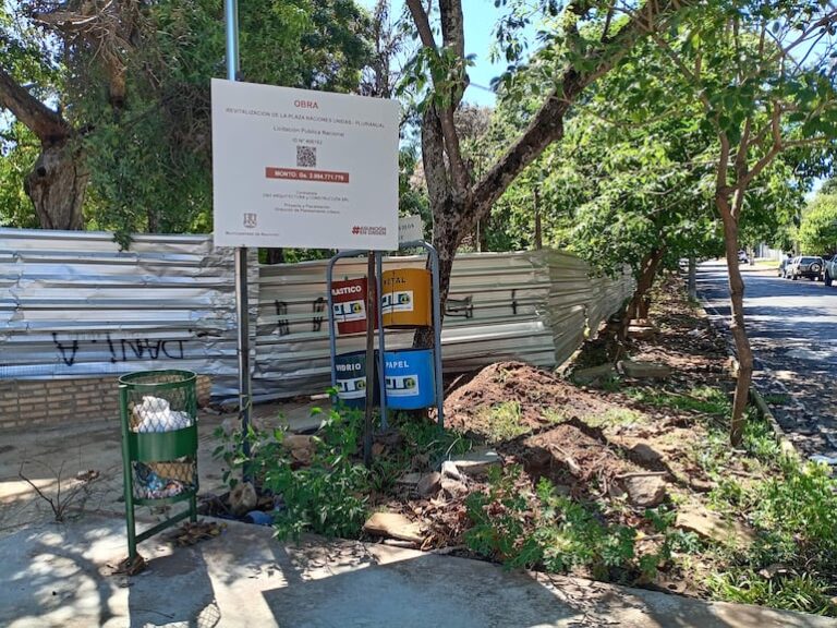 Limpieza en Plaza Naciones Unidas: símbolo del fracaso de Nenecho.