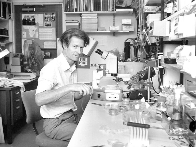 Muere John Gurdon, el premio Nobel que recuperó el tiempo perdido