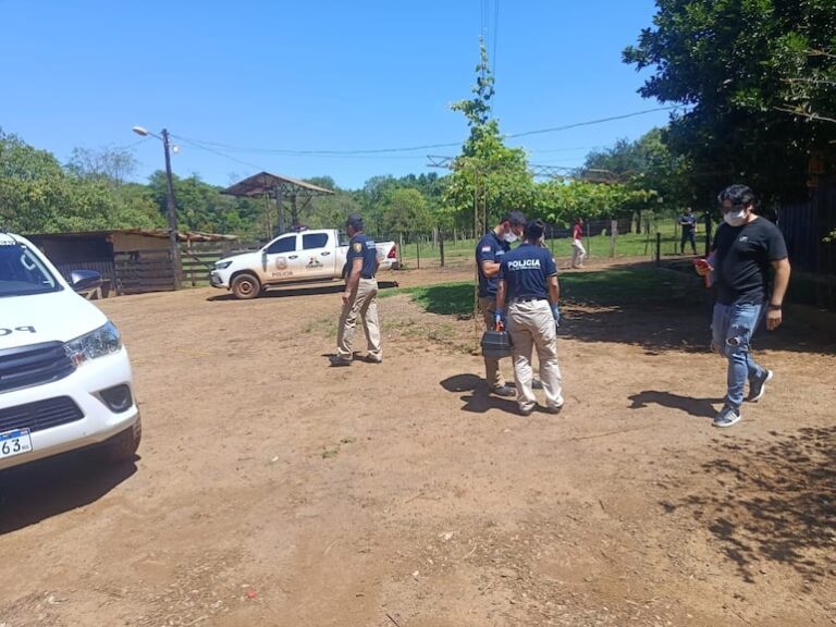 Pareja hallada muerta en Santa Rosa: posible feminicidio.
