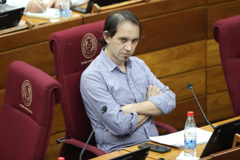 SPP expresa su descontento por postergación de Ley Periodistas.