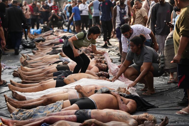 Se eleva a más de 120 el número de muertos en el mega operativo policial en Río de Janeiro