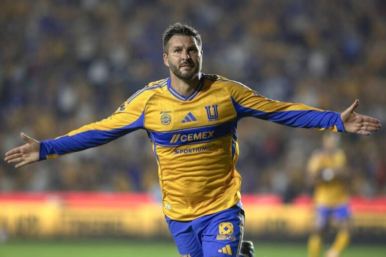 Tigres avanza a los cuartos de final en el fútbol mexicano.