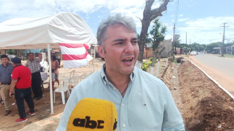 Aprobado nuevo endeudamiento para salarios de funcionarios municipales.