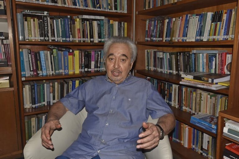 Borda sugiere pacto entre Estado y sociedad para progreso.