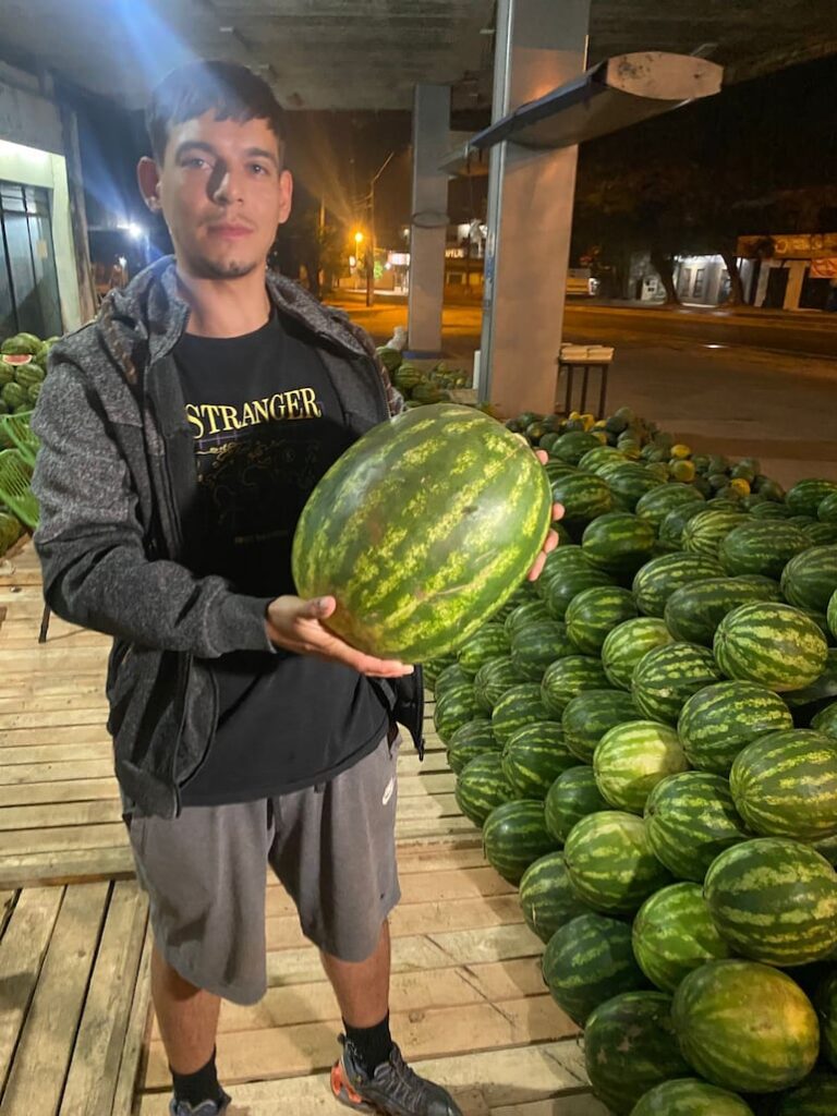 Comerciantes informan disminución en ventas de sandía.