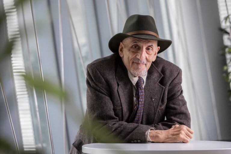 David Rieff: “Para los despertados, hasta las pirámides de Tenochtitlán tendrían que ser censuradas”