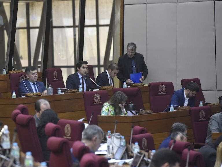 Diputados apoyan reforma general del transporte público.