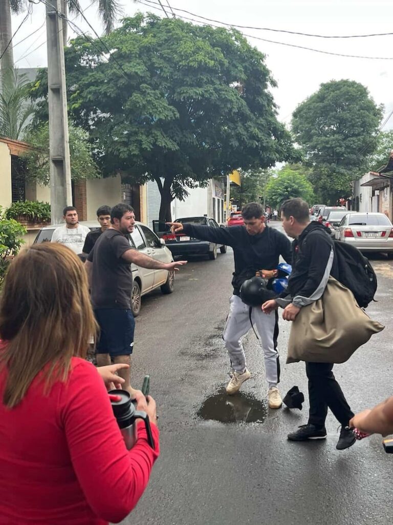 Estudiante agredido al defender a su profesor en Itauguá.