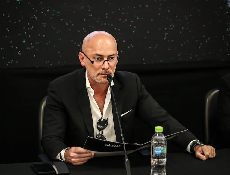 Hambre Cero: amigo de Peña exige deuda mientras cobra.