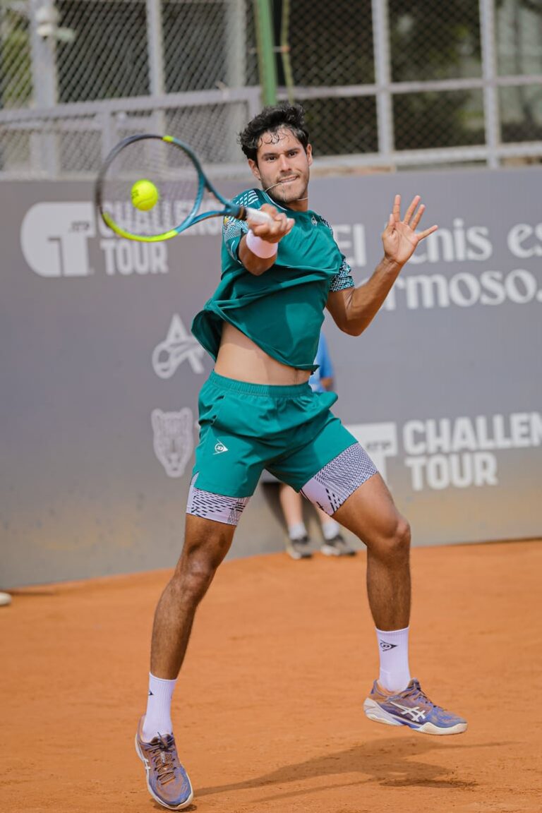 Abierto de Uruguay: Dani Vallejo se enfrenta al ecuatoriano Guillén Meza en tenis.