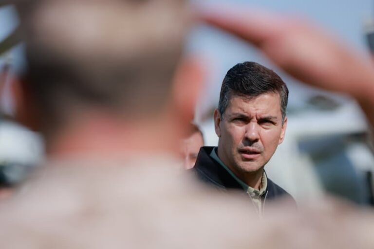 Peña prometió transparencia, pero ley favorecerá a corruptos.