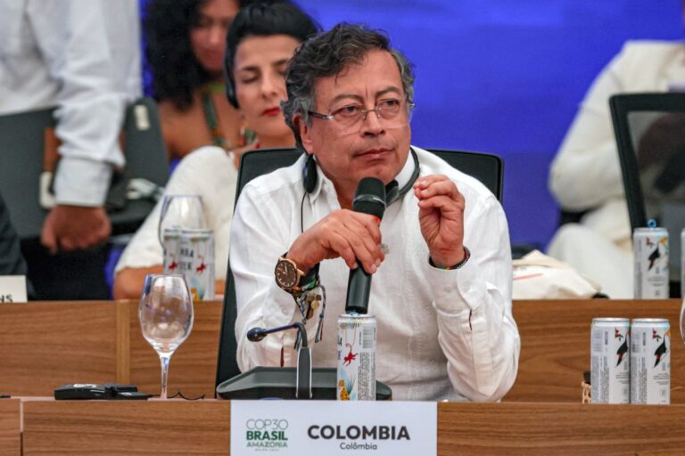 Petro redobla su apuesta diplomática con la cumbre Celac-UE en el “corazón del mundo”