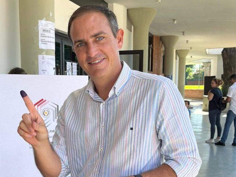 “Rasmussen afirma que es vital unir a la oposición”