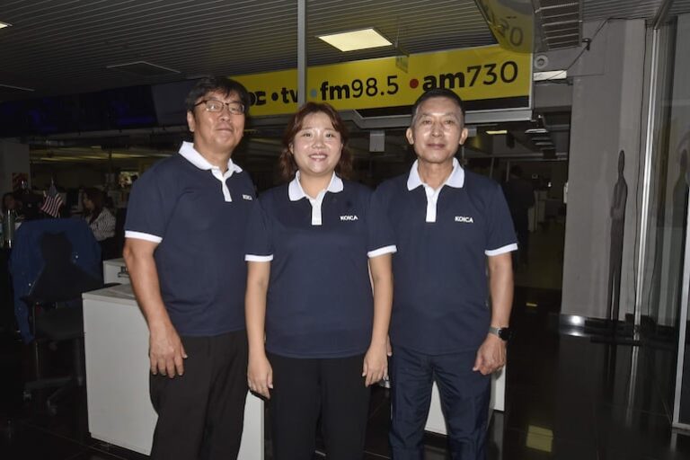 Voluntarios de KOICA llegan a Paraguay para educación.