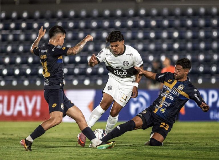 Olimpia se enfrenta a Trinidense en la etapa preliminar de la Copa Sudamericana.