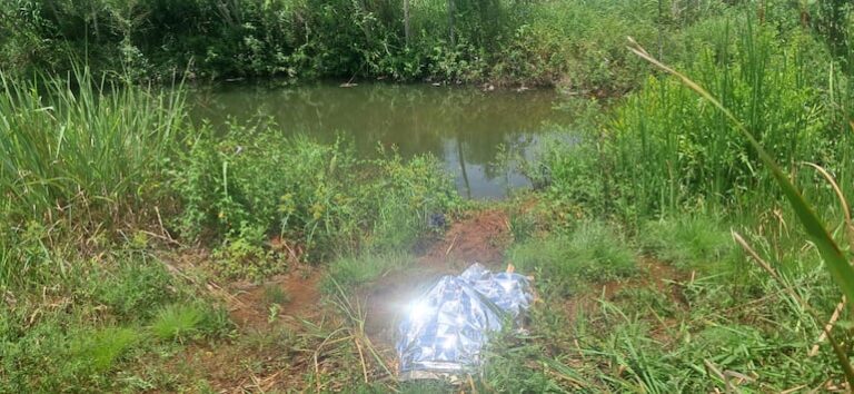 Adolescente de 14 años fallece ahogado en arroyo.