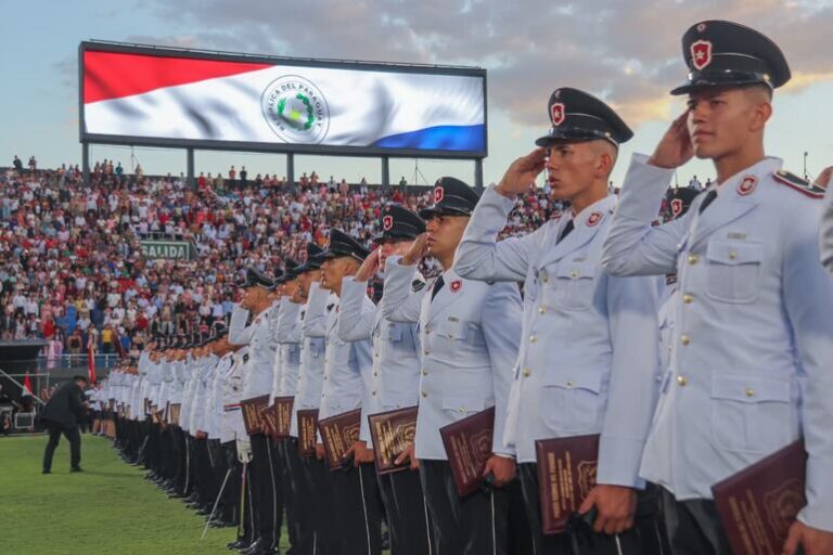 Casi 5,000 suboficiales de la Policía Nacional egresan.