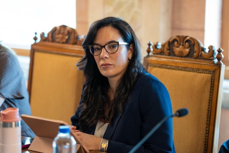 Centurión respalda su gestión y confirma pago de deudas.