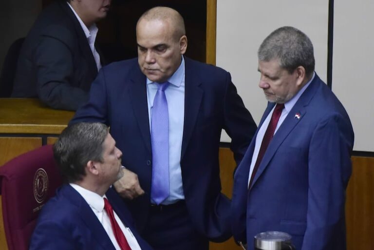 Chase desmiente existencia de crisis en bancada cartista.