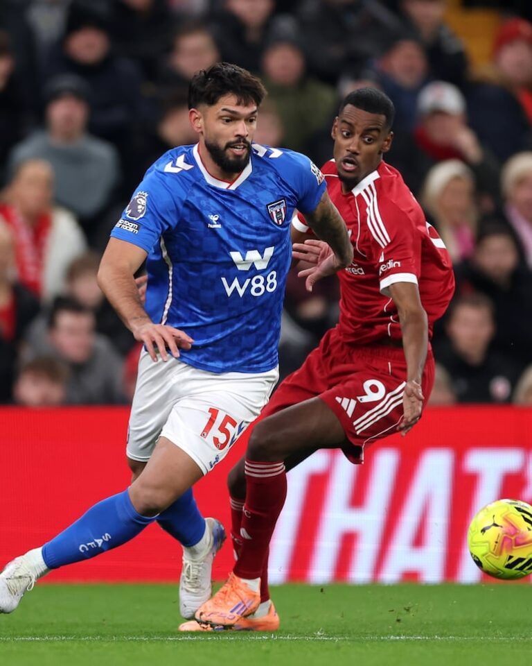 Omar Alderete se prepara para su primer derbi Tyne-Wear contra el Newcastle United – Premier League.