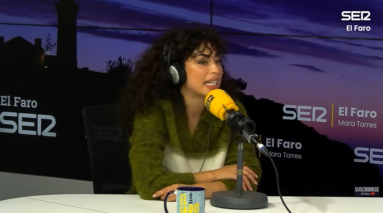 La actriz de ‘Élite’, Mina El Hammani, habla del parón laboral entre series: «No les dije a mis padres que estaba trabajando en un bar»