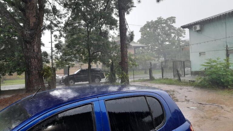 Meteorología extiende alerta de tormentas intensas para esta noche.
