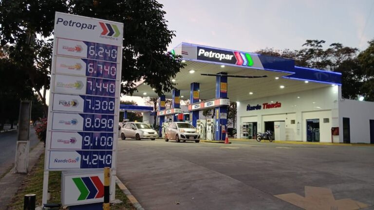 Petropar reduce nuevamente el precio de los combustibles.