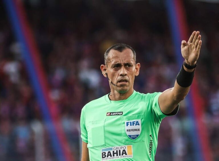 Equipo arbitral de Paraguay estará a cargo de la semifinal de la Copa Árabe – Fútbol Internacional.