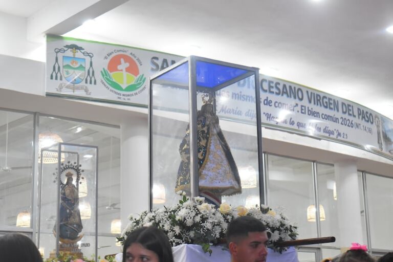 Reencuentro histórico: Virgen de Caacupé visita Itapé tras 71 años.