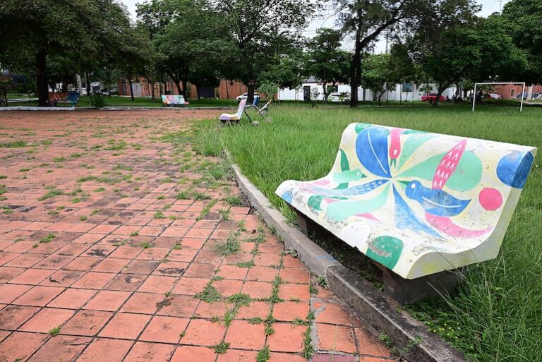 San Jorge revitaliza plaza abandonada por Nenecho en Asunción.