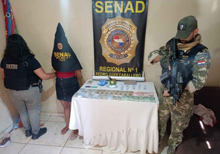 SENAD arresta a mujer y confisca importante cantidad de cocaína.