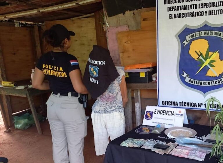 Allanamiento en Ypané: drogas confiscadas y mujer arrestada.