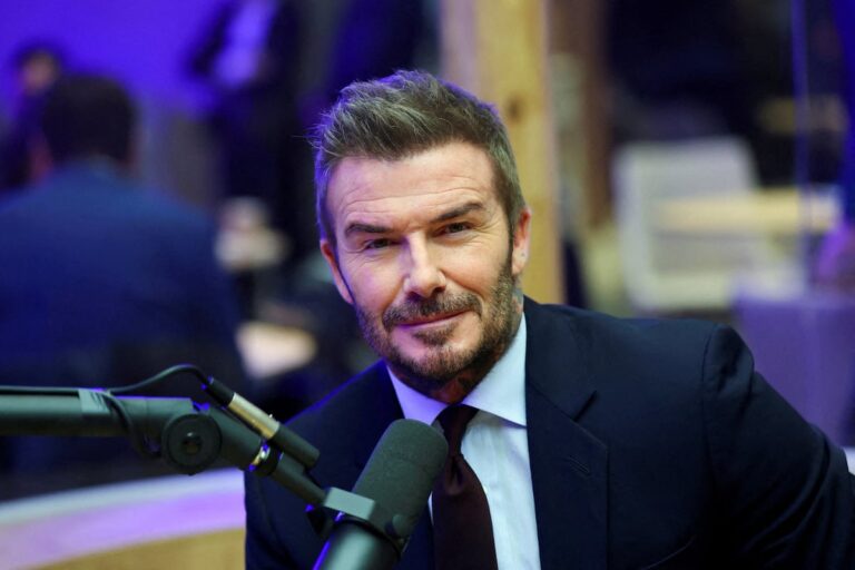 David Beckham habla en Davos del peligro de las redes sociales tras la explosiva publicación de su hijo Brooklyn
