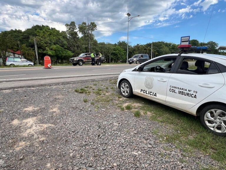 Fuerte operativo policial para la Fiesta Hawaiana en Pilar.