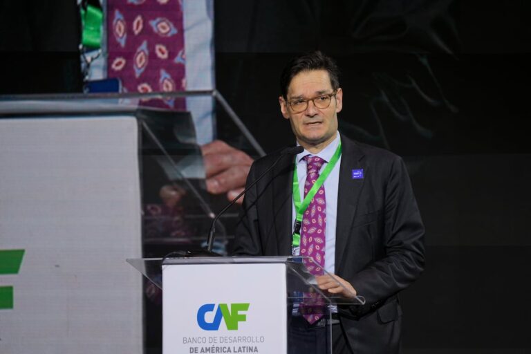 Joseph Oughourlian: “Debemos defender el pensamiento crítico y la verdad, cueste lo que cueste”