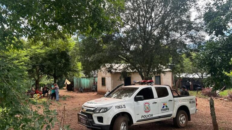 Pareja asaltada y despojada de su vehículo en Carlos Antonio López.