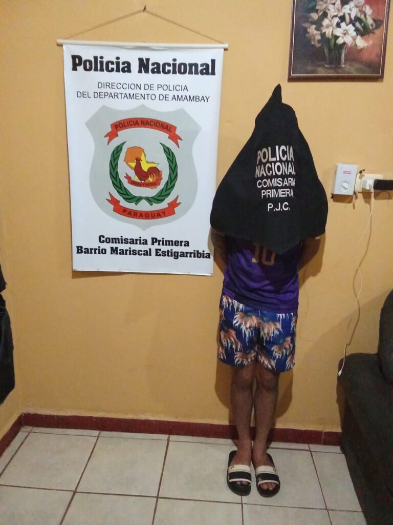 Aprehenden a joven con supuesta cocaína y sin licencia de conducir en barrio Bernardino Caballero