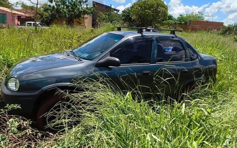 Recuperan vehículo robado a matrimonio de adultos mayores en barrio Guaraní