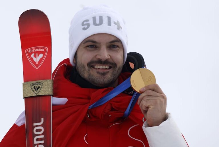 El esquiador suizo Loïc Meillard se lleva la medalla de oro en el eslalon olímpico – Deportes en general