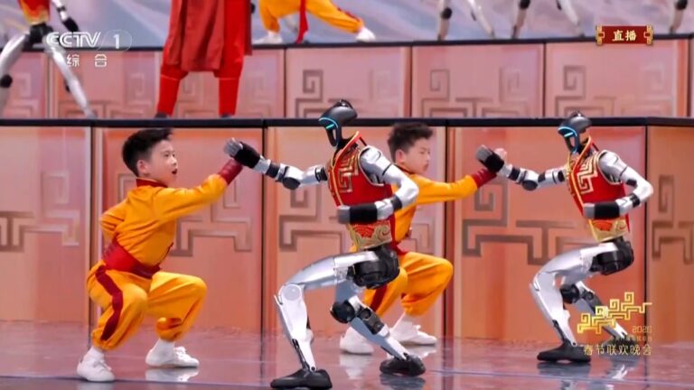 Los robots guerreros de China, una demostración de poder tecnológico que va más allá del espectáculo de Año Nuevo