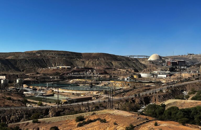 México prepara un cambio en su política extractiva tras el acuerdo de minerales críticos con Estados Unidos