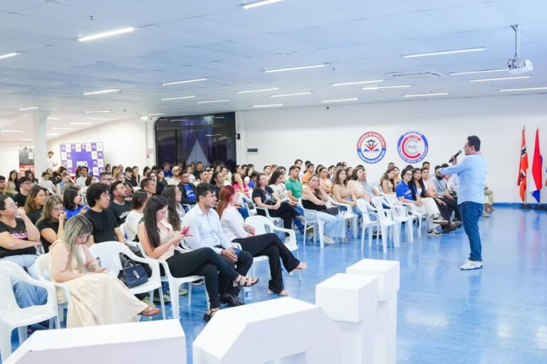 UCP-PJC da la bienvenida a cientos de nuevos estudiantes 2026.1.